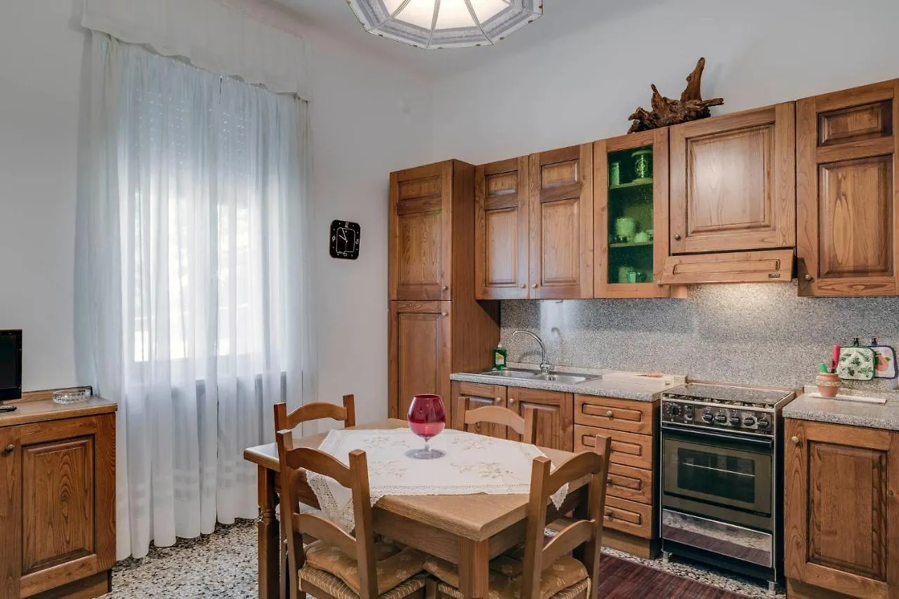 Sentirsi A Casa, Lontano Da Casa-Feel At Home Away From Home Caronno Pertusella Italy