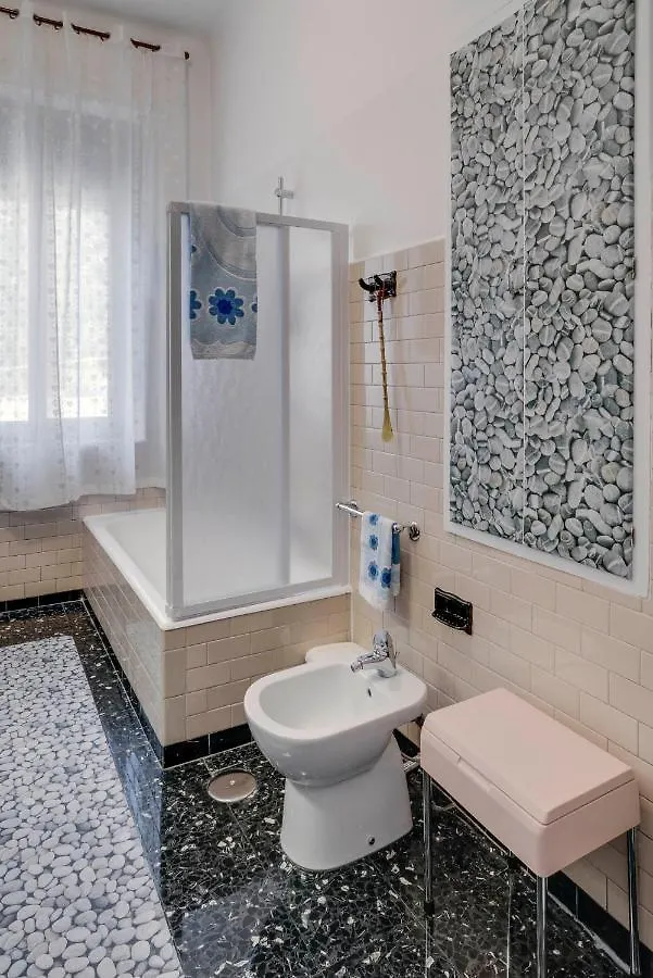 Apartment Sentirsi A Casa, Lontano Da Casa-Feel At Home Away From Home Caronno Pertusella