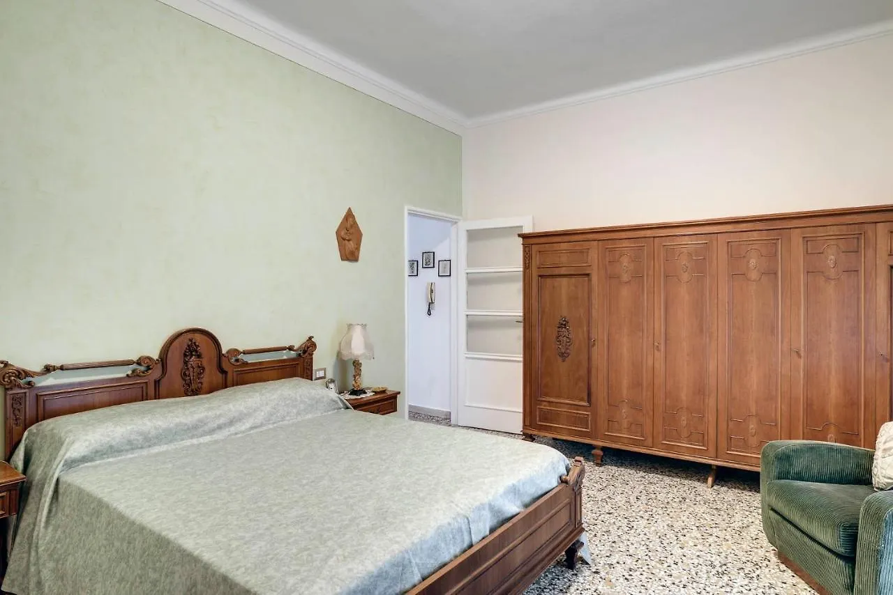 Sentirsi A Casa, Lontano Da Casa-Feel At Home Away From Home Caronno Pertusella 0*,
