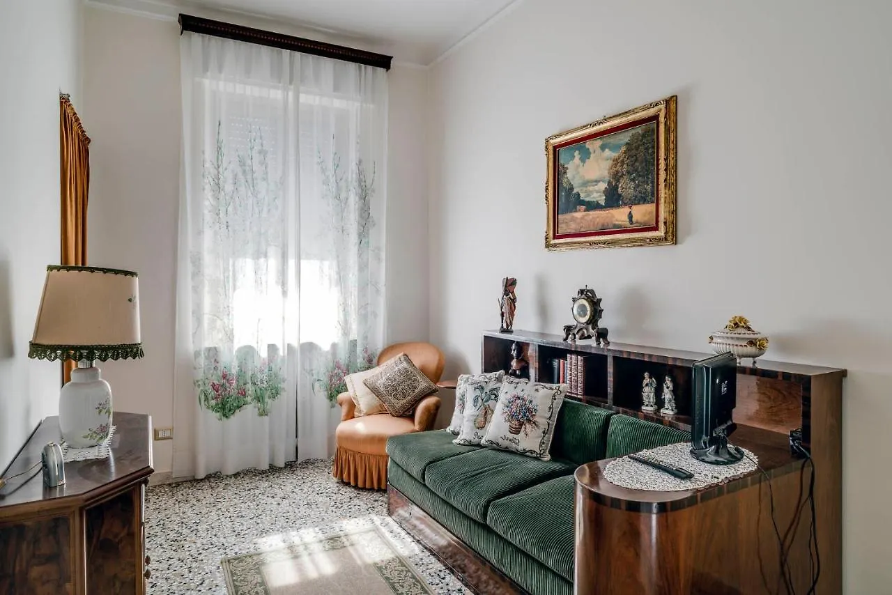 Sentirsi A Casa, Lontano Da Casa-Feel At Home Away From Home Caronno Pertusella